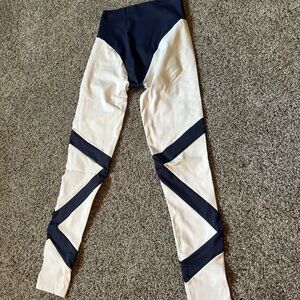 Monochrome Geometric Leggings